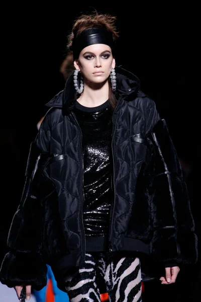 Look 7